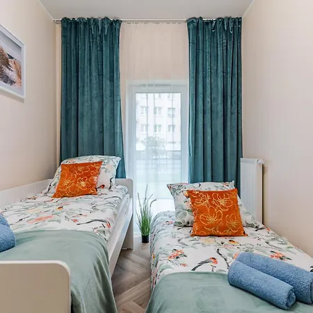 Marina With Garden By Bookinghost شقة *