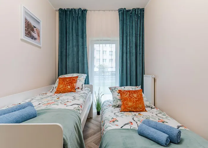 Marina With Garden By Bookinghost شقة *