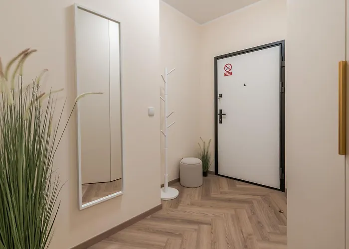 Marina With Garden By Bookinghost * غدينيا