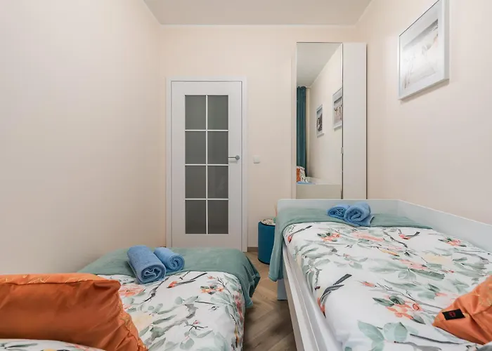 Marina With Garden By Bookinghost * غدينيا