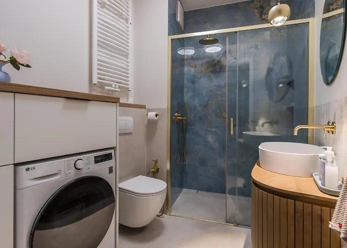 Marina With Garden By Bookinghost غدينيا