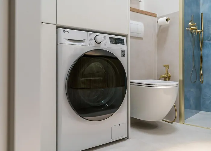 Marina With Garden By Bookinghost غدينيا